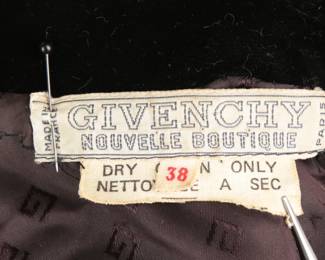 High End vintage designer label!