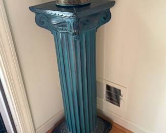 Pedestal/ Plant Stand