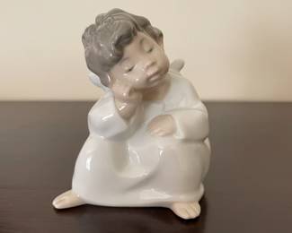 Lladro Porcelain Figurine #4539 “Ángel Pensando” Thinking Angel