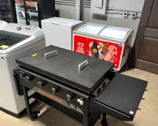 Blackstone Grill and Ice Cream Merchandiser Orlando Estate Auction