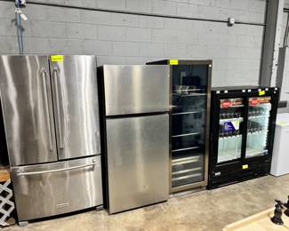 Refrigerators, Wine Cooler and Merchandisers Orlando Estate Auction