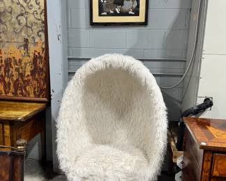 Fluffy Chair Orlando