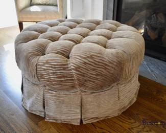Tufted ottoman