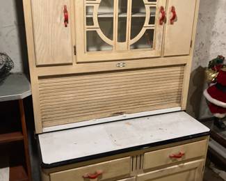 Vntg Art Deco Sellers Hoosier cabinet, excellent condition