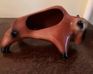 McCoy bull pipe holder/dresser valet