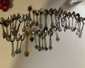 Souvenir spoons