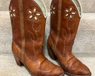 Vintage Dingo cowgirl boots size 8