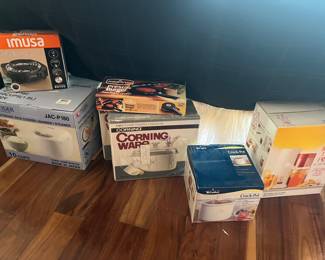 Kitchenware (in the original box!)