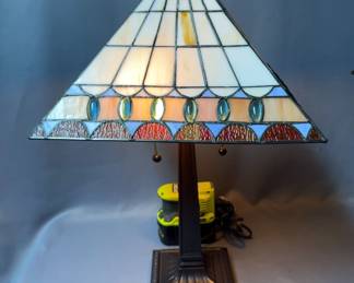 Stained Glass Geometric Style Table Lamps