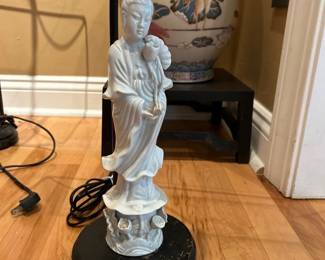 17Oct 17 2025 12 00pmxfpB