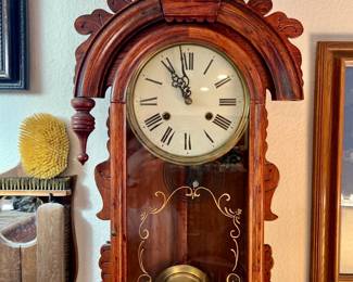 ANTIQUE WALL CLOCK.