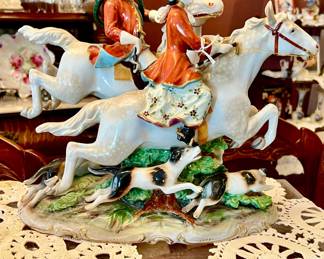 CARL THIEME FINE PORCELAIN HUNT SCENE