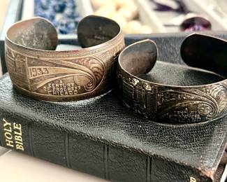 1933 CHICAGO WORLD'S FAIR CUFFS