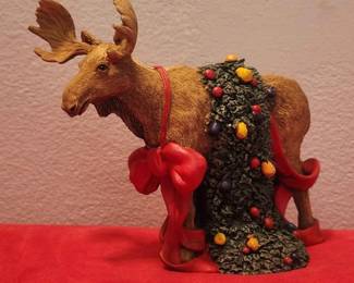 Tom Rubel 1989 Nanco Christmas Animals Collection Moose Figurine