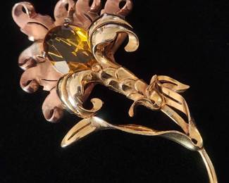 Stunning Vintage Reinad Flower Brooch