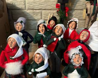 Byers' Choice carolers