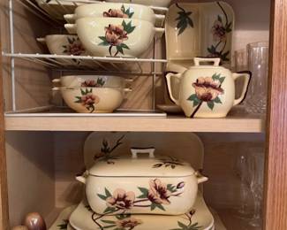 Weil Ware ceramics in "Rose"