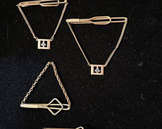 Swank tie bars and curb chains
