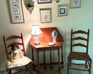 Drop leaf half moon table