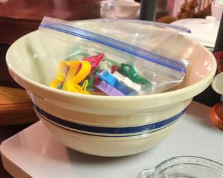 Giant vintage ceramic mixing bowl, cookie cutters, pie plates
