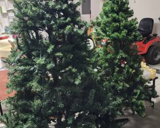 Two diferent size Christmas Trees