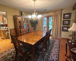 Mid Century Bassett furniture dining room set
