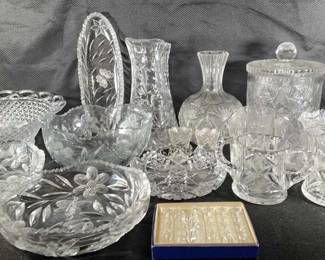 Decorative Cut And Pressed Glass Includes Imperial Ohio Glass Intaglio Fruit Crochet Edge Bowl Mor