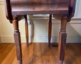 Vintage Drop Leaf End Table With One Drawer