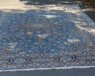 Blue Oriental Design Rug Made In Iran 