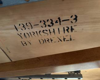 Drexel Oval Dining Table with Chairs