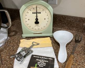Circa 1940s Salter No. 34 Kitchen Scale
