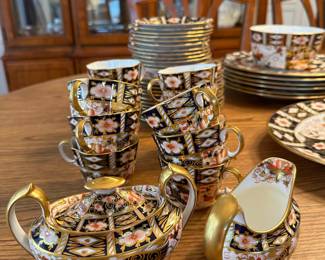 Royal Crown Derby Imari Collection Dinnerware Set