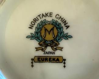 Noritake China "Eureka" Dinnerware Set
