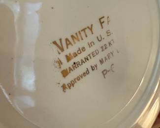 Vanity Fair Mary Dunbar Floral Design Bread & Butter Plates