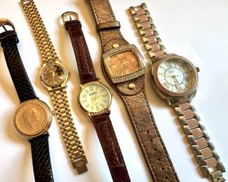 Gucci Black Dial Gold Women's Wrist Watch