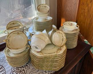 Noritake China "Eureka" Dinnerware Set
