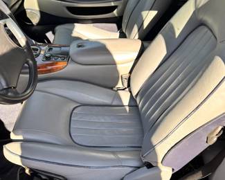  1998 Aston Martin DB7 Volante CONVERTIBLE 2-DR W/ a 3.2L L6 DOHC 24V SUPERCHARGER engine.