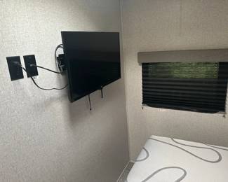 2022 Travel Trailer Never Used