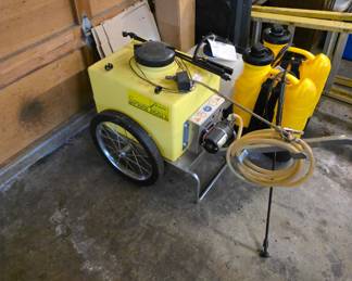 Mantis Spray Mate Portable Sprayer