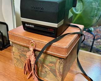 Polaroid Sun 600 LMS Instant Film Camera