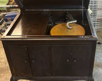 Victrola Talking Machine Phonograph Cabinet