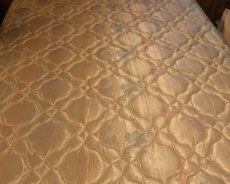 Full mattress set