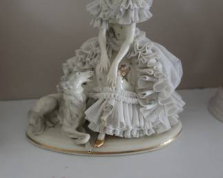 Dresden figurine with dog