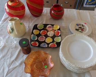 Rosenthal dinner plates, carnival glass, decor