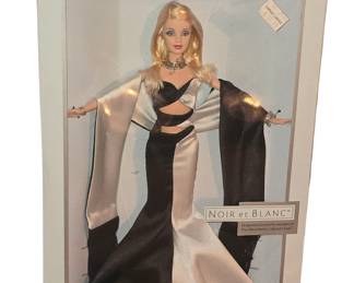 Noir et Blanc Barbie