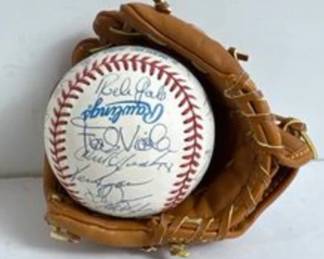 Rawlings Baseball covered in Autographs. Frank Viola, Bob Hatcher, Rich Gale, more