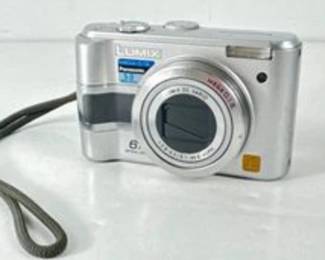 Digital Camera