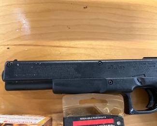 Daisy Paintball Gun w/Copperhead Paintball Pellets