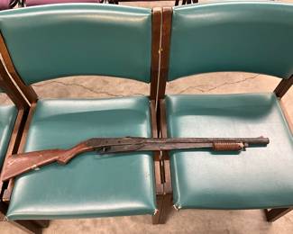 Daisy Model 25 BB Pellet Gun