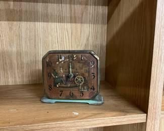 Lux Spinning Wheel Animated Alarm Clock